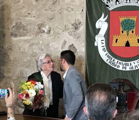 HOMENAJE A FERNANDA BLASCO MENDOZA